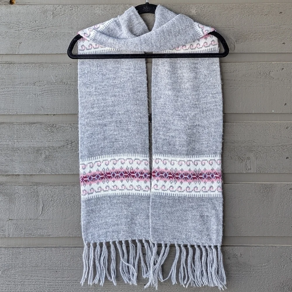 100% Wool Gray and Pink Patterned Scarf with Fringe